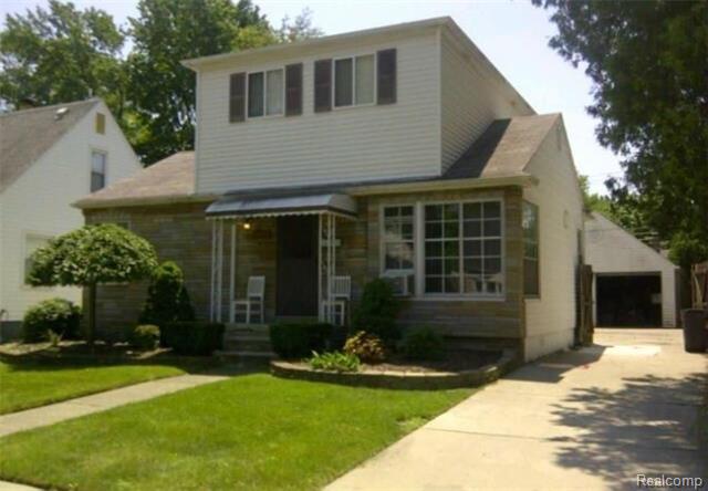 front view picture of 2444 Brockton Ave, Royal Oak, MI. 48067