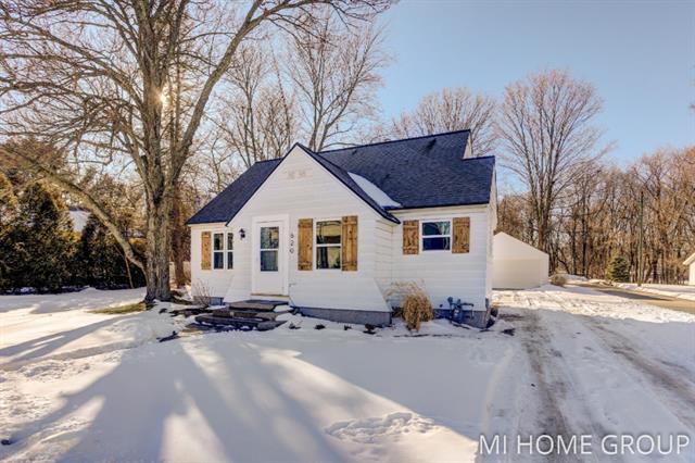 front view picture of 620 S 160Th Avenue, Holland, MI. 49423