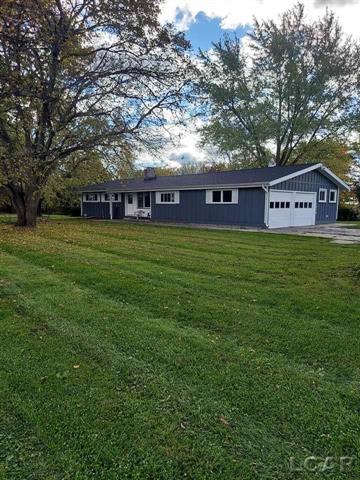 front view picture of 1076 Pleasant Knoll, Adrian, MI. 49221