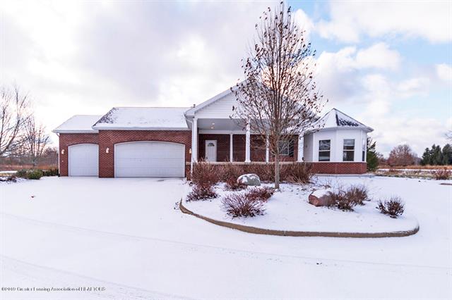 front view picture of 2583 S Edgar Road, Mason, MI. 48854