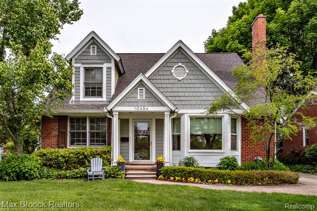 front view picture of 10494 Ludlow Ave, Huntington Woods, MI. 48070