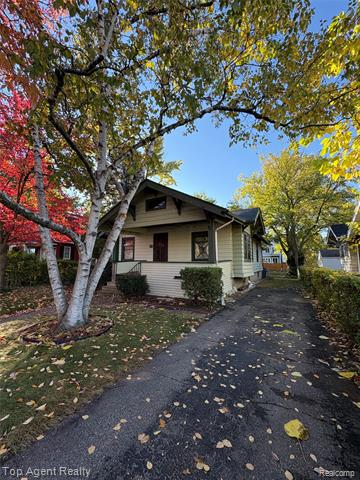 front view picture of 201 E Harrison Ave, Royal Oak, MI. 48067