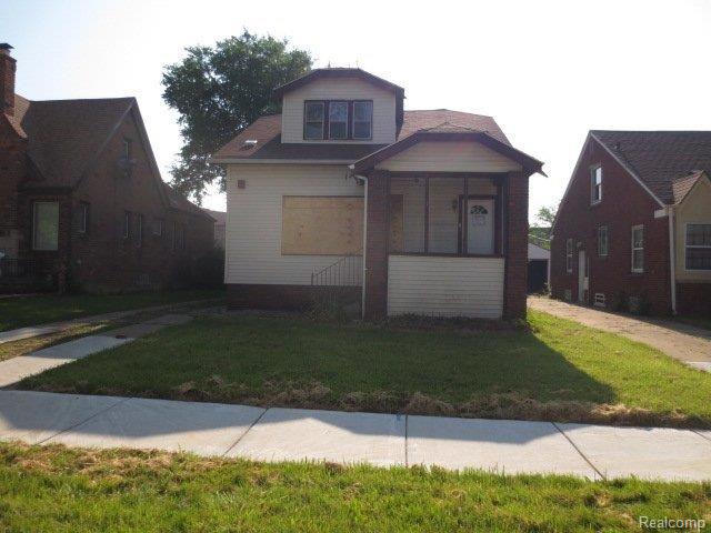 front view picture of 14208 Winthrop Street, Detroit, MI. 48227