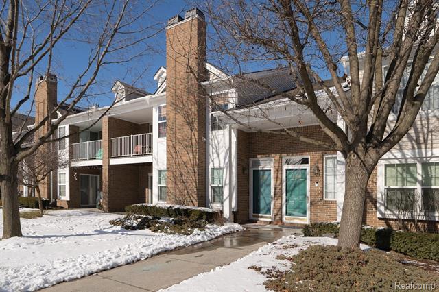 front view picture of 14580 Holborn Drive, Sterling Heights, MI. 48313