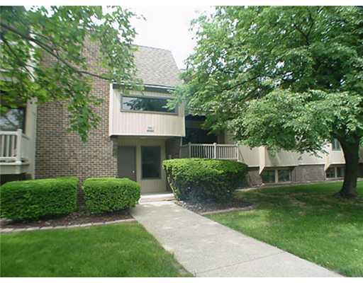 front view picture of 500 Woodingham Drive, East Lansing, MI. 48823