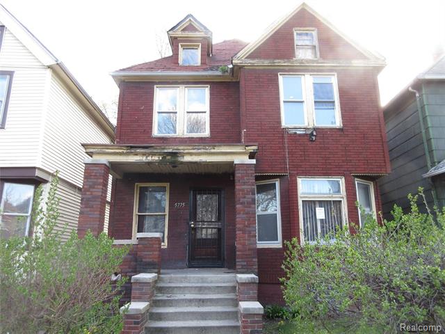 front view picture of 5775 Fischer Street, Detroit, MI. 48213