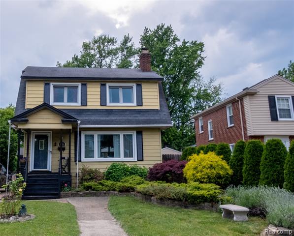 front view picture of 1036 Irving Ave, Royal Oak, MI. 48067