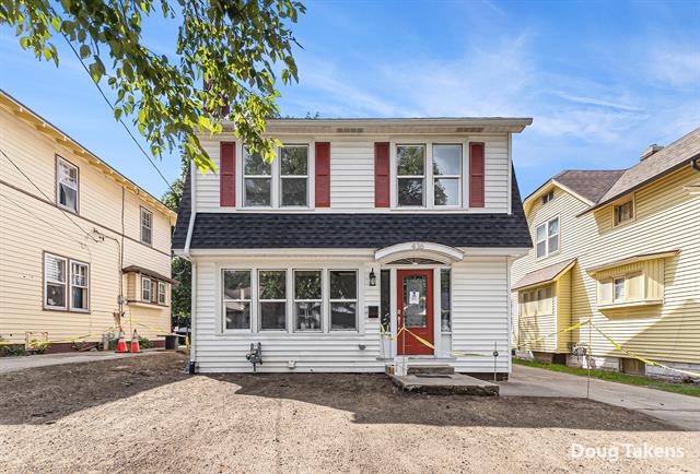 front view picture of 436 Storrsse  Street, Grand Rapids, MI. 49507