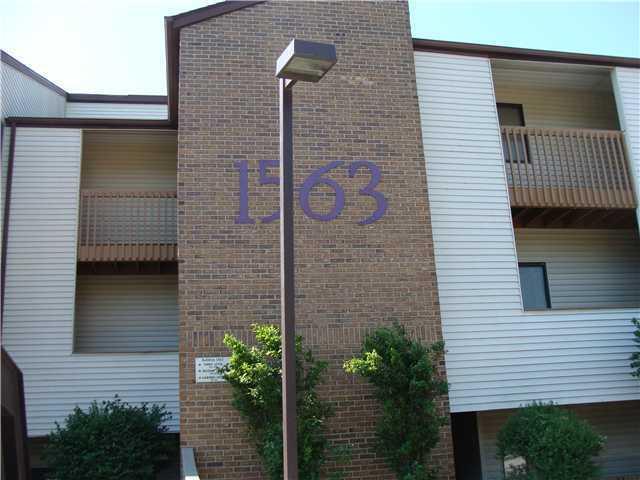 front view picture of 1563 W Pond Drive, Okemos, MI. 48864