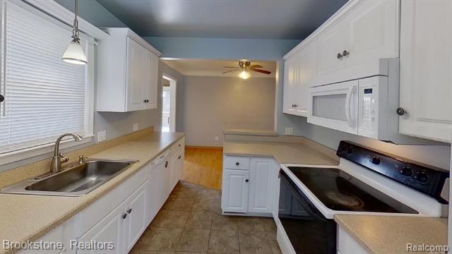 front view picture of 14085 Lincoln St, Oak Park, MI. 48237