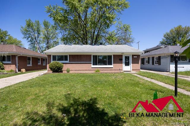 front view picture of 1137 E Dallas Ave, Madison Heights, MI. 48071