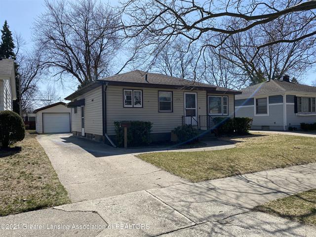 front view picture of 272 W 29Th Street, Holland, MI. 49423