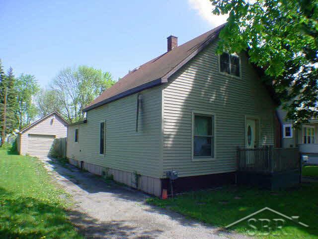 front view picture of 1516 Greenwich, Saginaw, MI. 48602