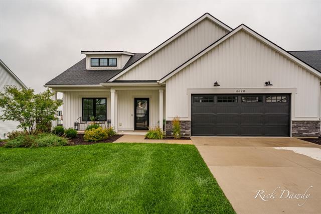 front view picture of 6620 Sheldon Crossing Drive, Hudsonville, MI. 49426