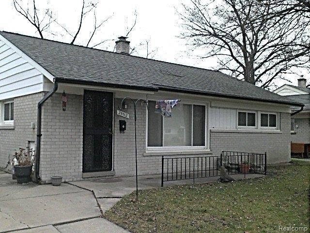 front view picture of 25512 Miracle Dr, Madison Heights, MI. 48071