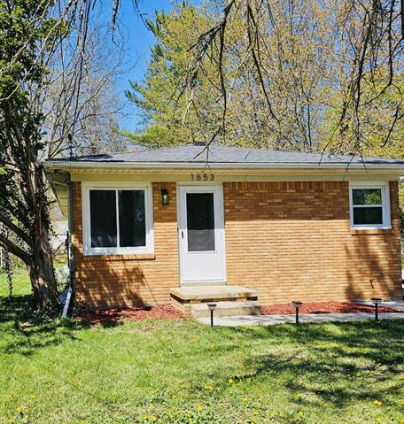front view picture of 1653 E Melrose, East Lansing, MI. 48823
