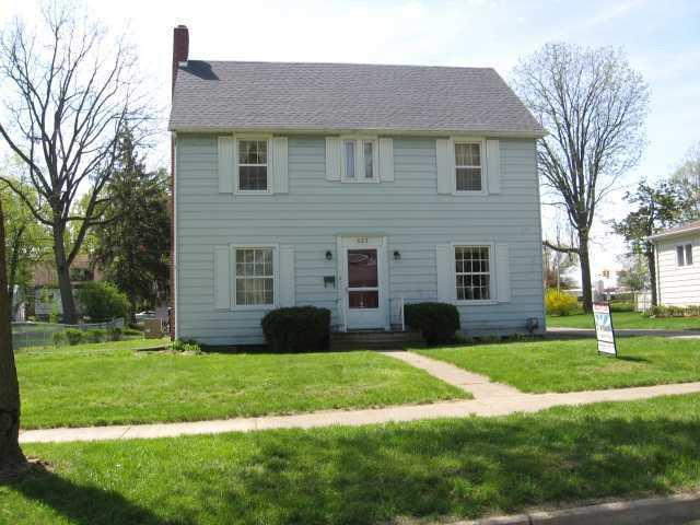 front view picture of 537 W Maple, Mason, MI. 48854