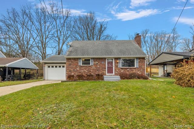 front view picture of 3416 Cooley Drive, Lansing, MI. 48911