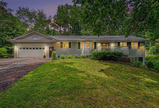 front view picture of 2985 W Kirby Road, Battle Creek, MI. 49017
