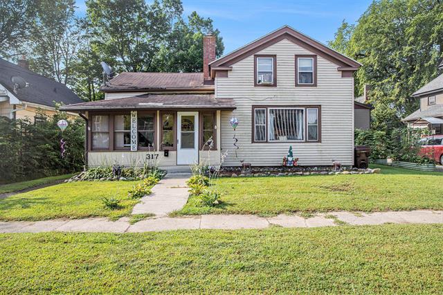front view picture of 317 W Hanover Street, Marshall, MI. 49068