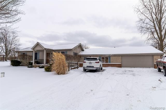 front view picture of 1133 Roseberry Lane, Clio, MI. 48420
