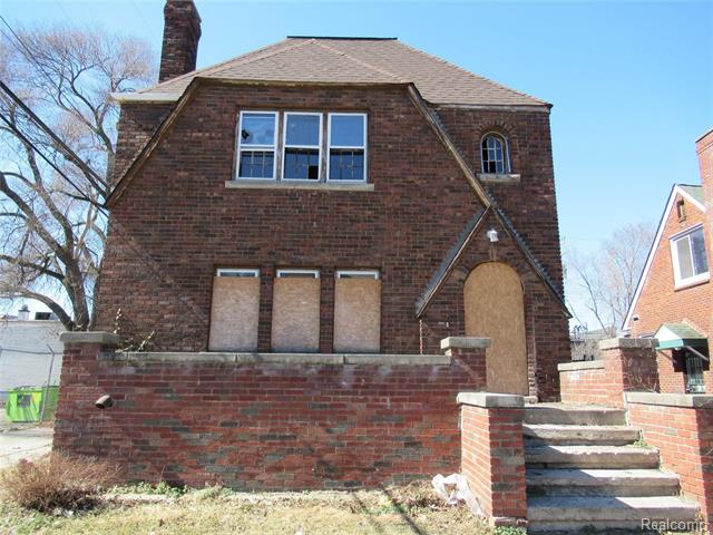 front view picture of 17125 Warrington Drive, Detroit, MI. 48221