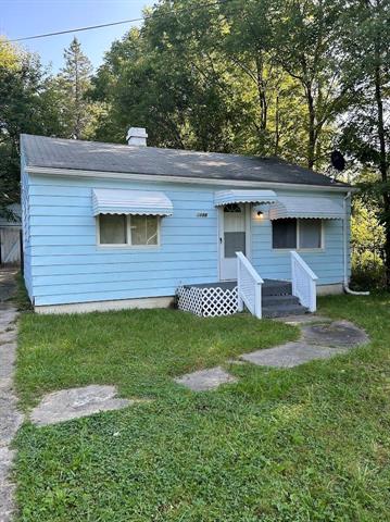 front view picture of 3288 Kissner Avenue, Flint, MI. 48504