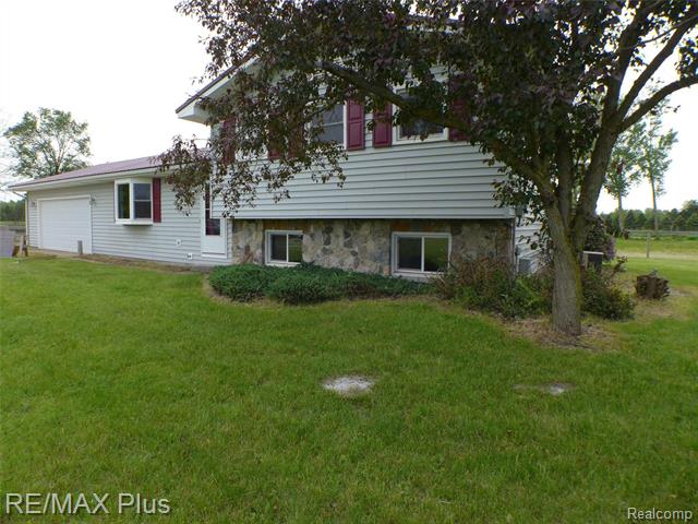 front view picture of 3120 Bruisee Rd., Caro, MI. 48723