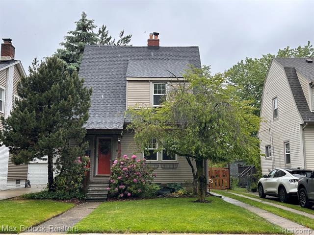 front view picture of 1110 Irving Ave, Royal Oak, MI. 48067
