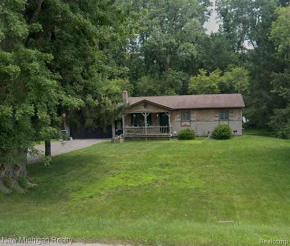 front view picture of 3732 Fish Lake Road, Lapeer, MI. 48446