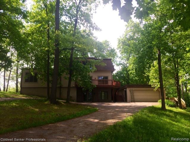 front view picture of 3515 Lahring Road, Linden, MI. 48451