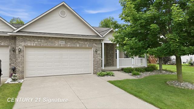 front view picture of 6460 Royal Club Drive, Flushing, MI. 48433