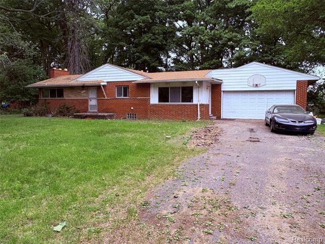 front view picture of 25240 Muerland Rd, Southfield, MI. 48033