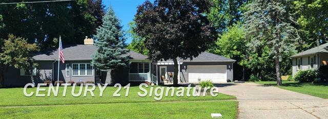 front view picture of 833 Coutant Street, Flushing, MI. 48433
