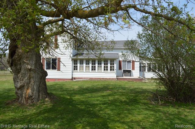 front view picture of 12432 W Hill Road, Swartz Creek, MI. 48473