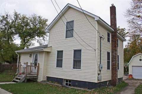 front view picture of 111 N Genesee Street, Davison, MI. 48423