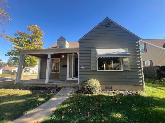 front view picture of 2038 Copeman Boulevard, Flint, MI. 48504