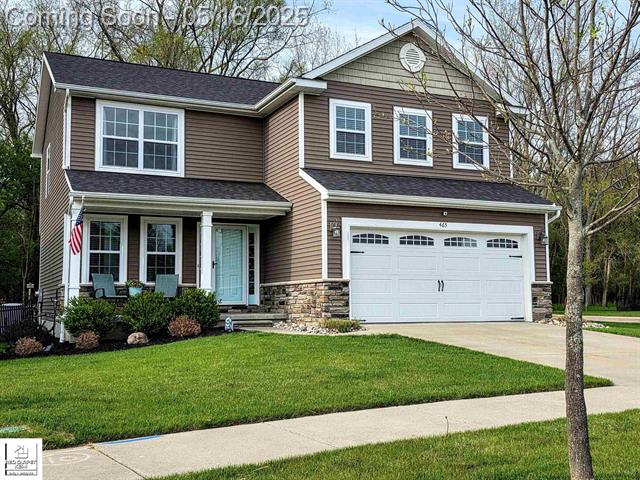 front view picture of 465 Edgewood Pass, Fenton, MI. 48430