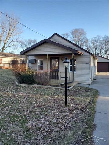 front view picture of 4411 W Michigan, Saginaw, MI. 48638