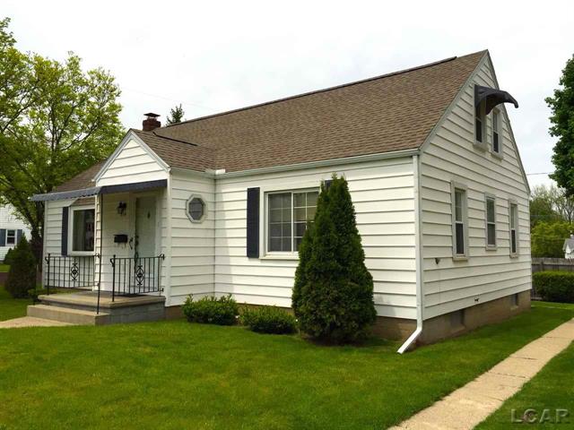 front view picture of 219 Chippewa, Tecumseh, MI. 49286
