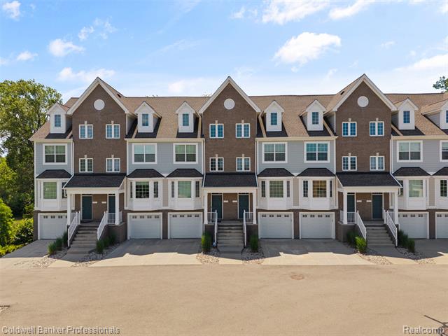 front view picture of 2529 West Towne Street, Ann Arbor, MI. 48103