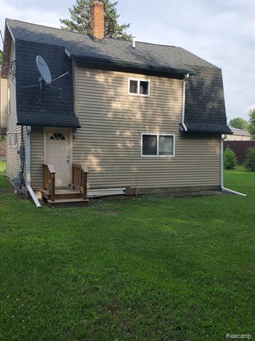 front view picture of 244 S Sherman Street, Vassar, MI. 48768