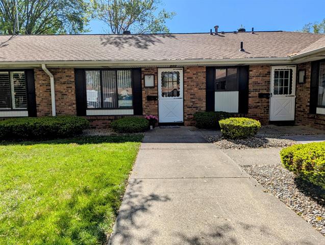 front view picture of 19 Old Mill Drive, Holland, MI. 49423