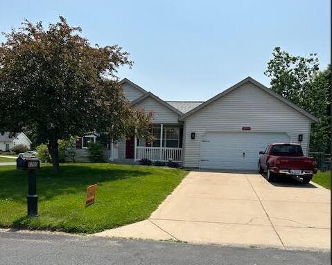 front view picture of 2765 Buttonwood Lane, Kalamazoo, MI. 49004