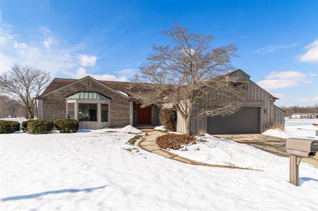 front view picture of 68900 Island Drive, Edwardsburg, MI. 49112