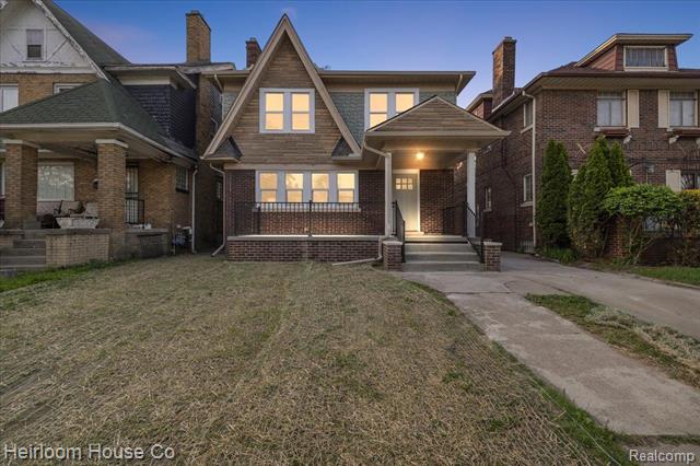 front view picture of 3040 Burlingame Street, Detroit, MI. 48206