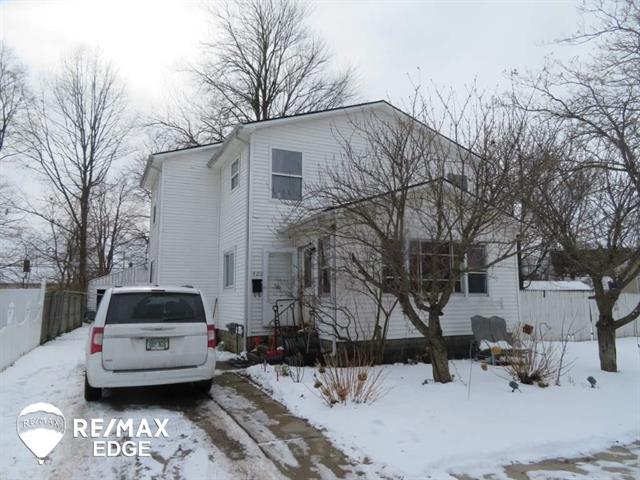 front view picture of 426 Dell, Flint, MI. 48507
