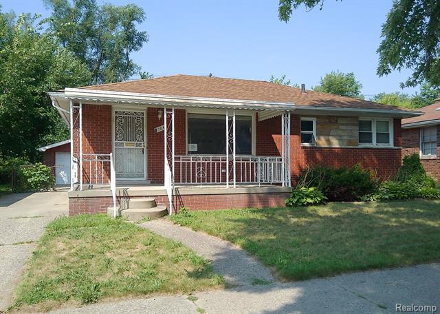 front view picture of 17841 Hoover Street, Detroit, MI. 48205