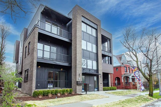 front view picture of 4130 Trumbull, Detroit, MI. 48208