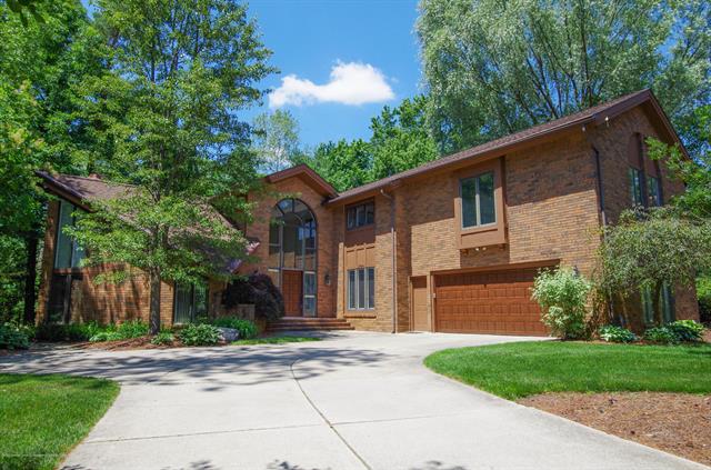front view picture of 1794 Sashabaw Drive, Okemos, MI. 48864